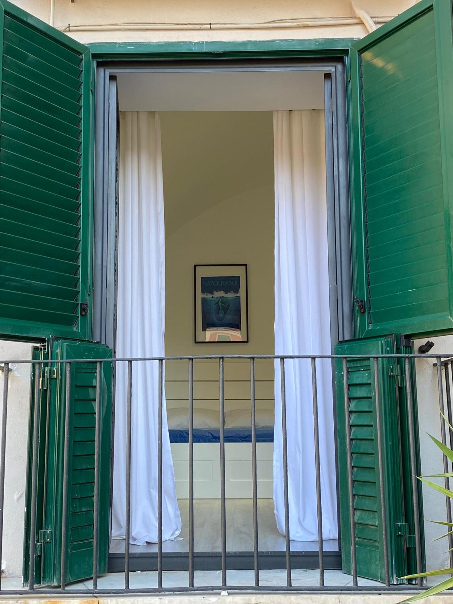 La Casa Di Partenope Napels Buitenkant foto